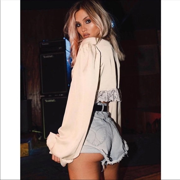 Sold - Picture 4 of 7